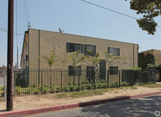Atlantic Apts property